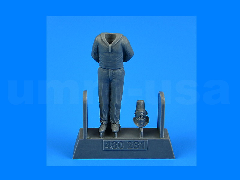 AB480231 Kriegsmarine WWII Ceremony - Sailor for U-Boat Type VIIC 1/48